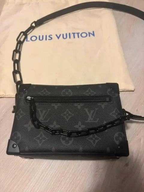 Baú macio Louis Vuitton