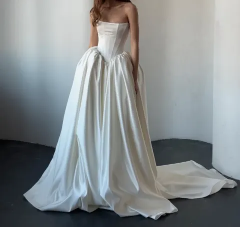 Vestido de noiva e véu incluídos - Monetre Designer