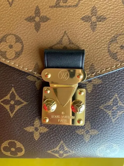Louis vuitton metis reverso