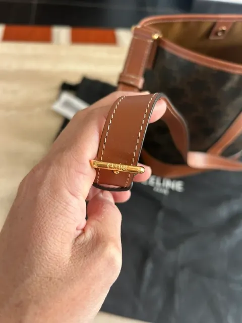 Bolsa balde Céline Modelo pequeno