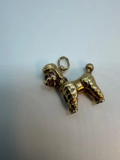 Ciondolo vintage Barboncino 7g em ouro 9 kt com occhi em rubino