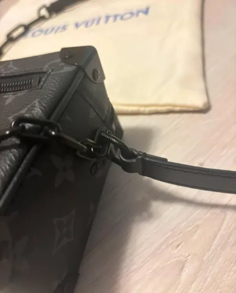 Baú macio Louis Vuitton