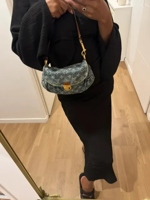 Bolsa Louis Vuitton jeans plissada