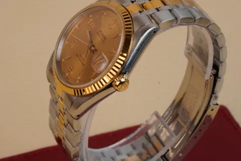 Príncipe Tudor Data 74033