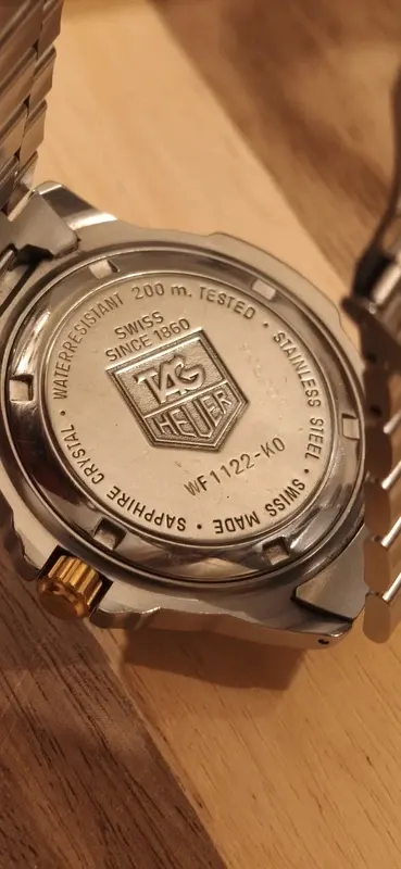 TAG Heuer 4000 Series Professional 200m — Réf. WF1122-K0