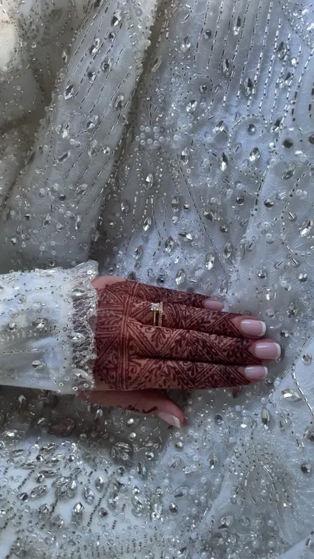 Vestido de noiva modesto