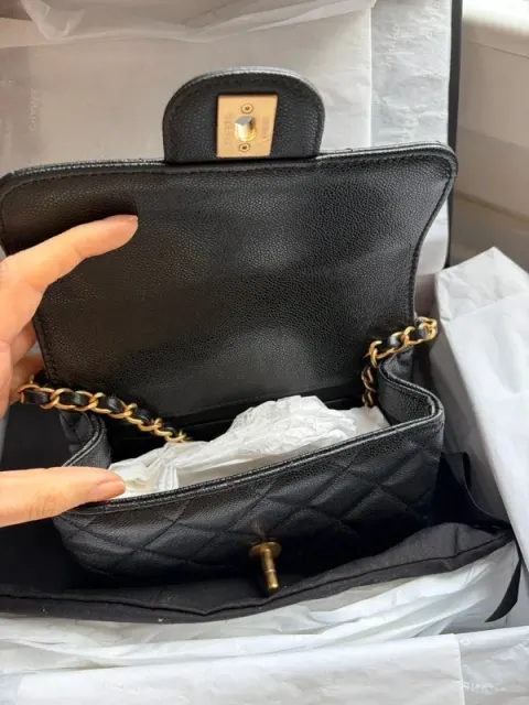 Bolsa Chanel Caviar Mini Flap com alça superior