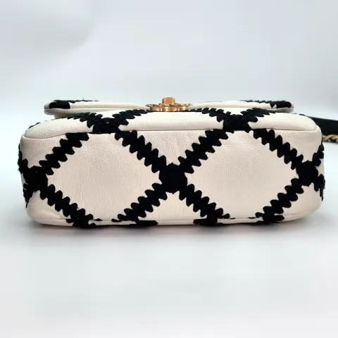 Bolsa de ombro média Chanel 19bag