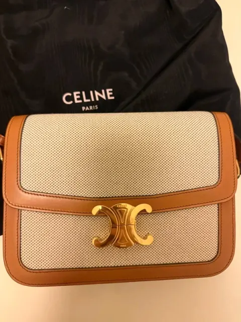 Céline triomphe médio
