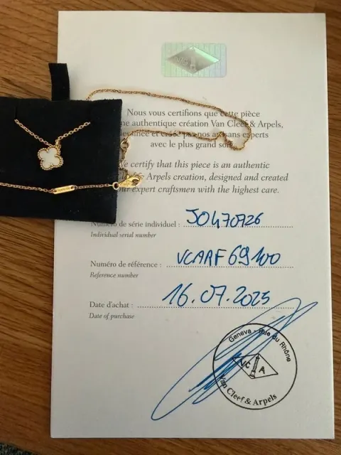 Pendentif Van Cleef Sweet Alhambra ouro jaune