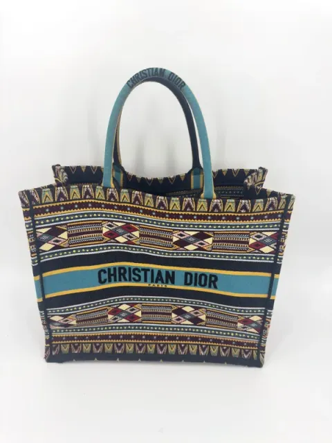 Dior Book Tote Grand modelo – Edição Limitada 2019