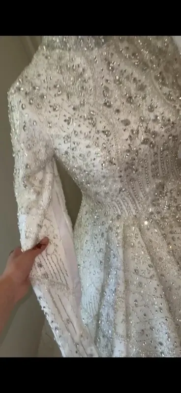 Vestido de noiva modesto