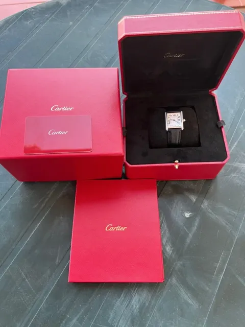 O tanque Cartier deve ser grande